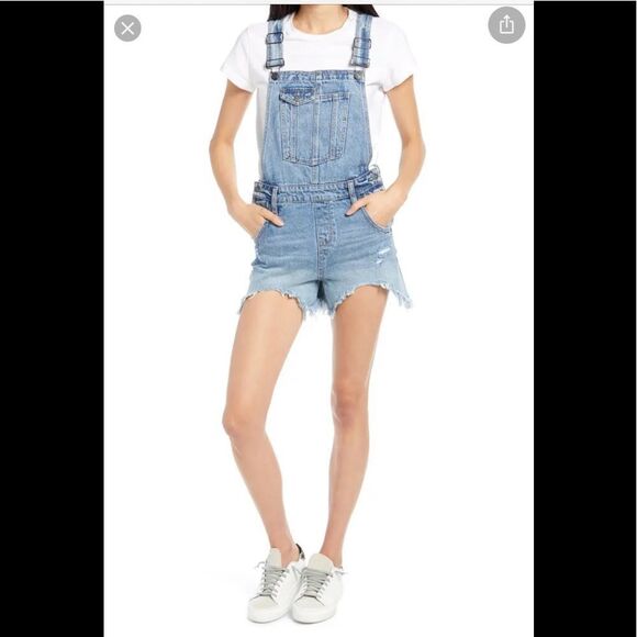 Hidden Frayed Denim Short Overalls - Picture 9 of 13